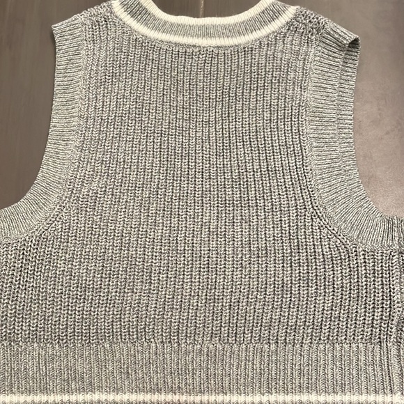 Gray pull - Picture 3 of 3